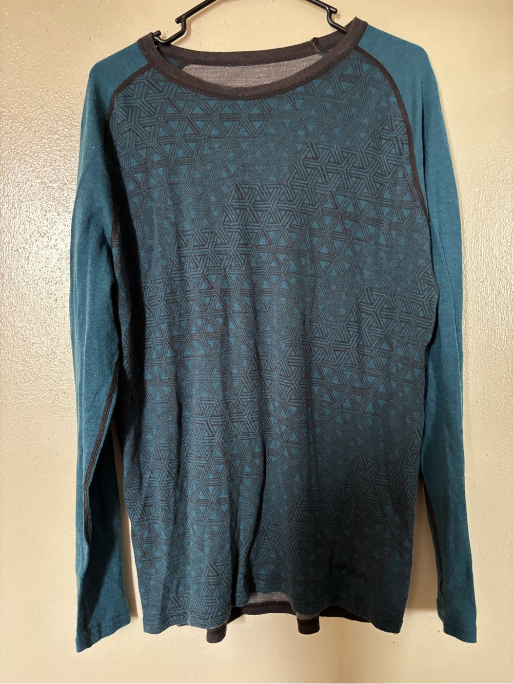 BULA MENS XL Knit Sweater with Deep Teal Blue Tone winter skiing